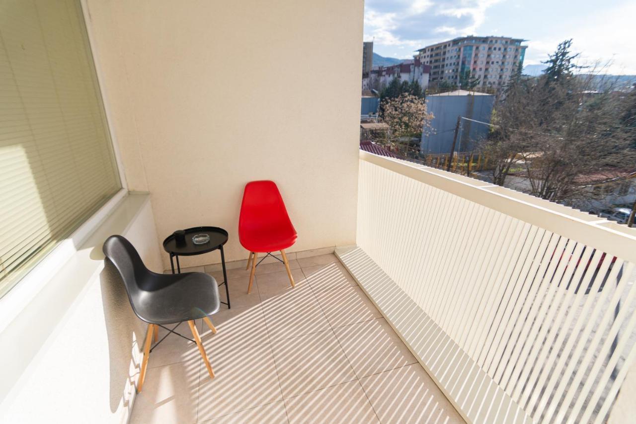 High-End Spacious Apartment Next To City Mall Skopje Buitenkant foto
