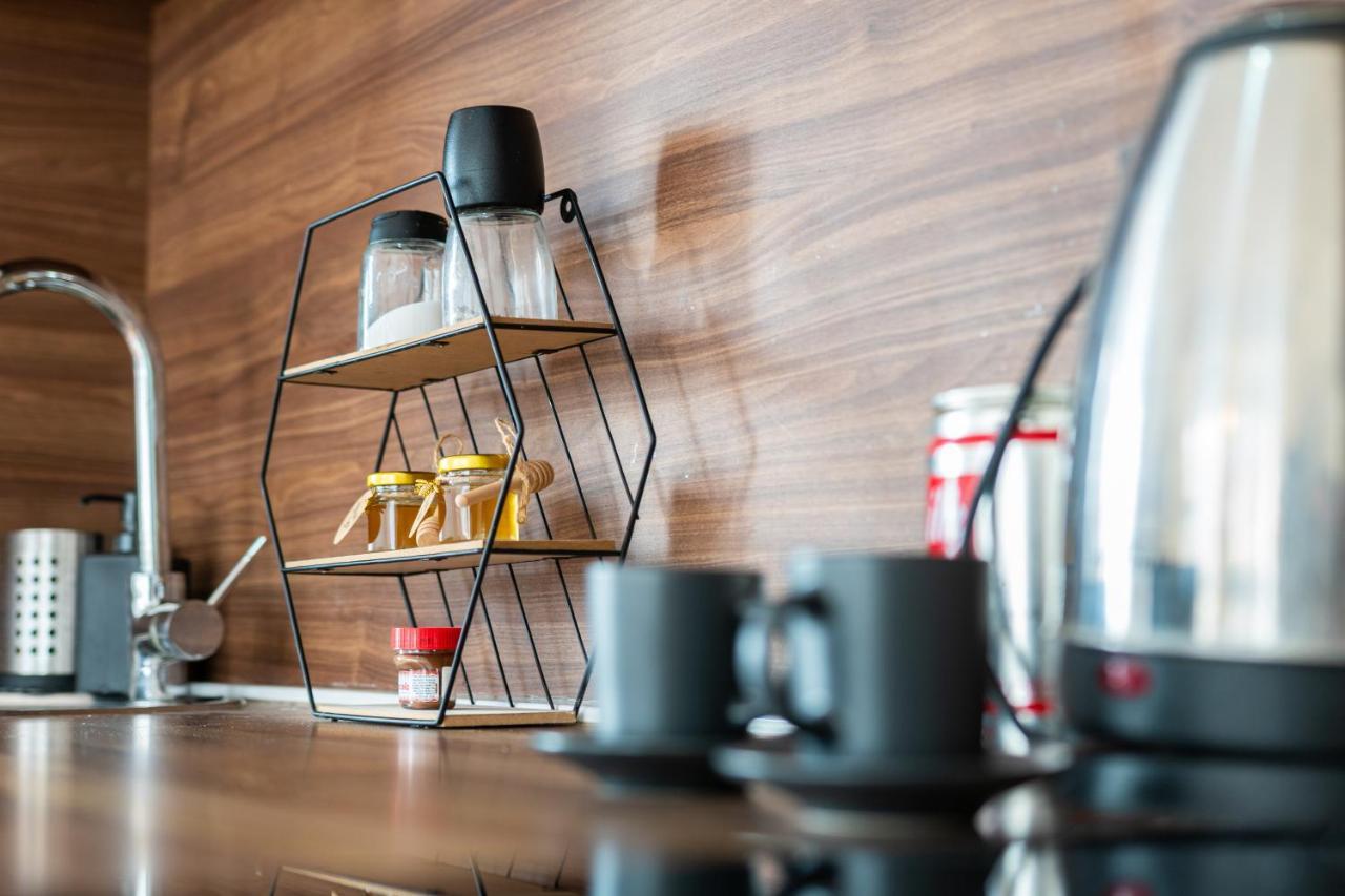 High-End Spacious Apartment Next To City Mall Skopje Buitenkant foto