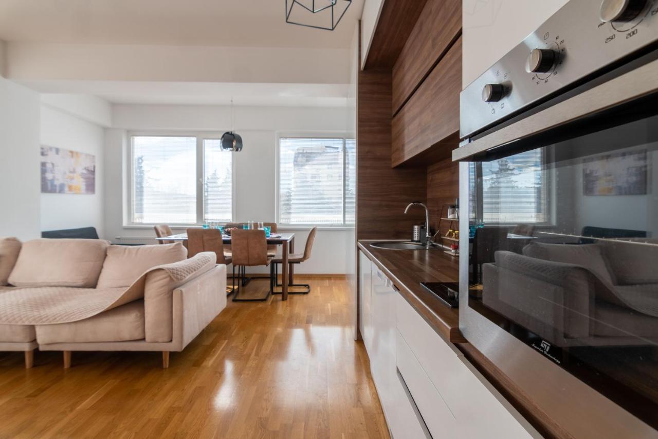 High-End Spacious Apartment Next To City Mall Skopje Buitenkant foto